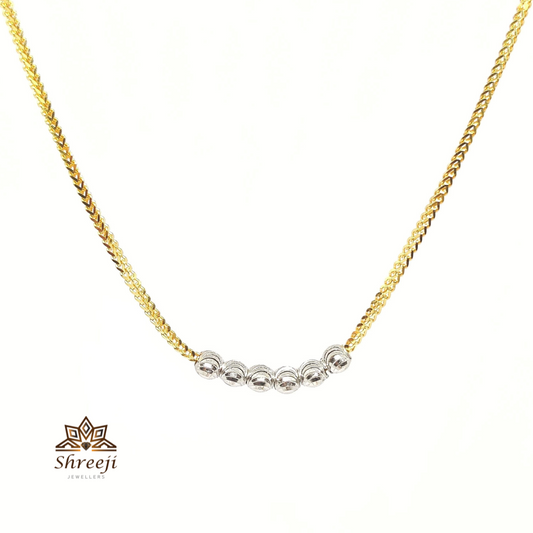 Elegant Simplicity: The Beauty of 22ct Gold Minimalist Chains